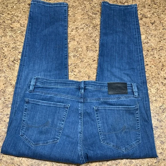 EUC 34 Heritage Mid Rise Straight Jeans Courage 34 30 - Picture 6 of 7
